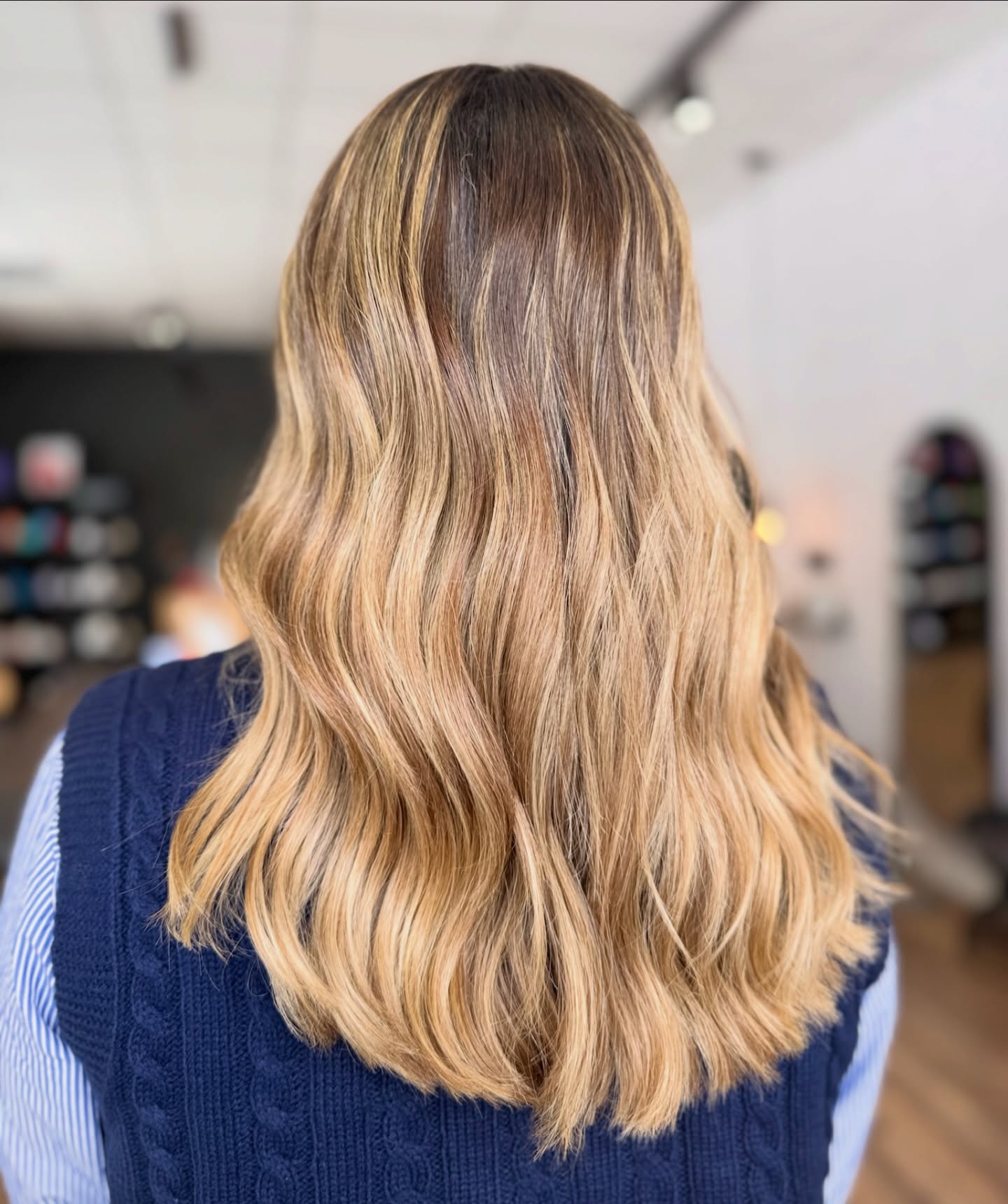 SUNNYLIGHTS 

La magia de una melena rubia ilumina